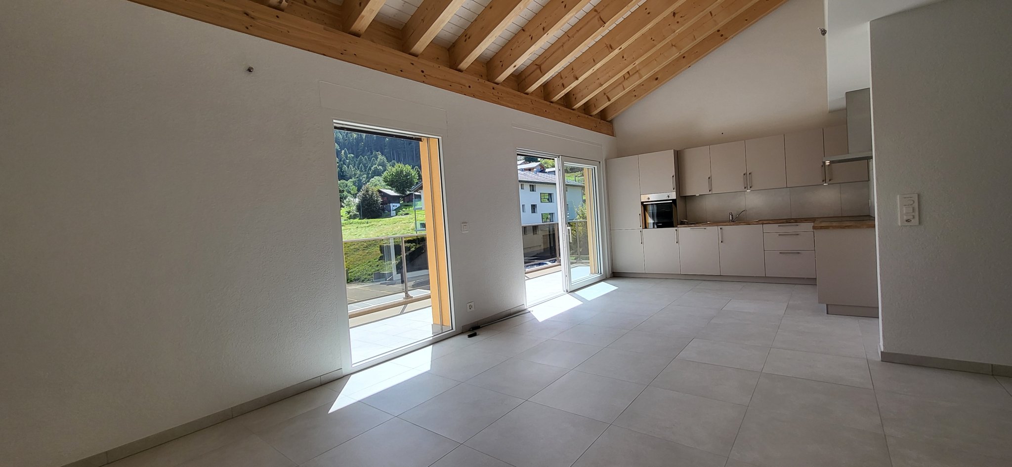 Verossaz, 4.5pcs, salon